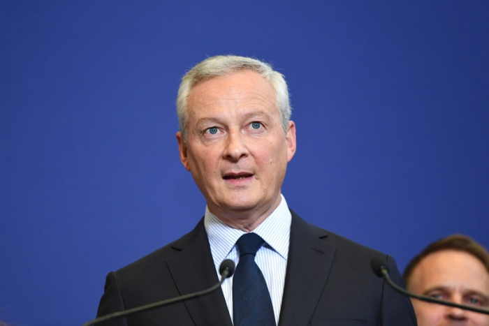 Fransiya mudofaa vaziri iste’foga chiqishini ma’lum qildi