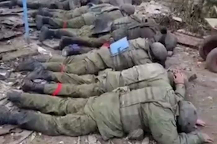 Ukraina Qurolli kuchlari rossiyalik harbiy asirlarni shafqasizlarcha qatl etgani uchun javob beradi - Rossiya Mudofaa vazirligi