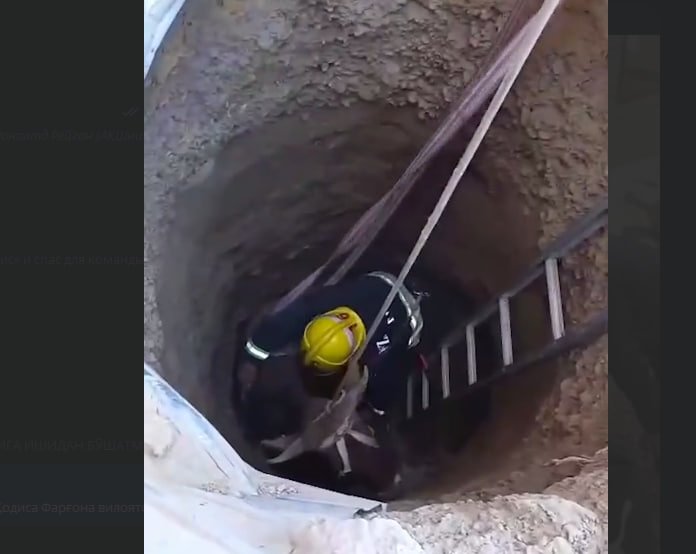 Фарғонада ФВВ ходимлари чуқурга тушиб кетган сигирни қутқариб олди