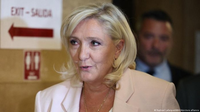 Marin Le Pen Fransiyadagi prezidentlik saylovi reytingida yetakchilik qilmoqda