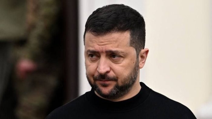 Украина президенти Истанбулдаги музокараларда иштирок этадиган Россия делегацияси таркибини "сохта" деб атади Украина президенти Истанбулдаги музокараларда иштирок этадиган Россия делегацияси таркибини "сохта" деб атади