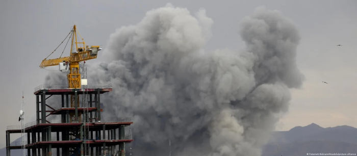 Музокараларда ривожланиш бўлмаса, АҚШ Эрон билан урушни қайта бошлайди