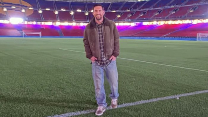 Messi "Barselona" stadioniga bordi (FOTO)