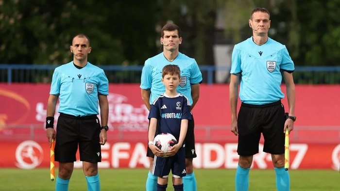 Ўзбекистонлик ҳакамлар U-17 Европа чемпионатида қимматли тажриба тўплашмоқда