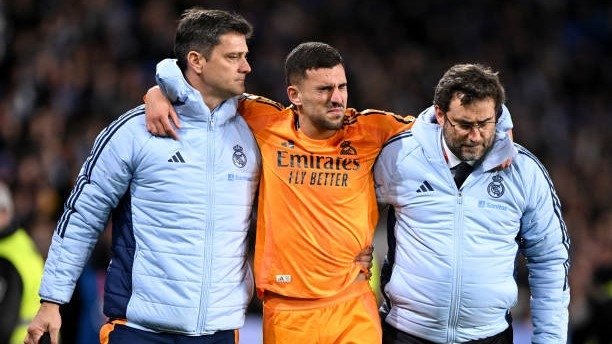 «Реал» ярим ҳимоячиси жароҳат олди ва камида 1 ойга сафдан чиқди