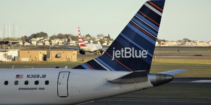 АҚШда JetBlue самолётининг шоссисидан икки кишининг жасади топилди