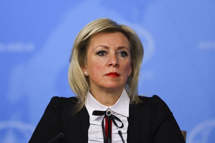 Захарова: Томонлар вазмин бўлиши ва келишмовчиликларни тинч йўл билан ҳал этиши лозим