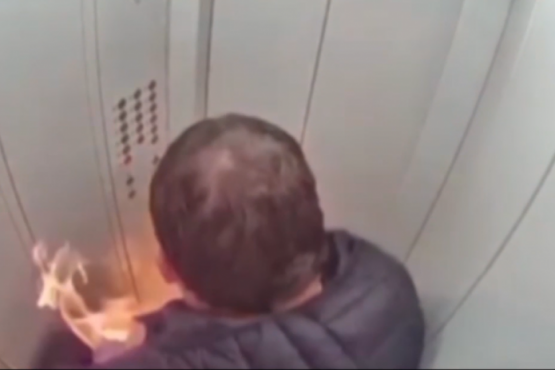 Оренбургда йигит лифт ичида тириклайин ёниб кетишига оз қолди