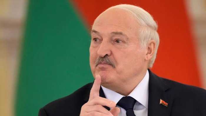 Lukashenko qo‘shni davlatlarga «Oreshnik» bilan tahdid qildi