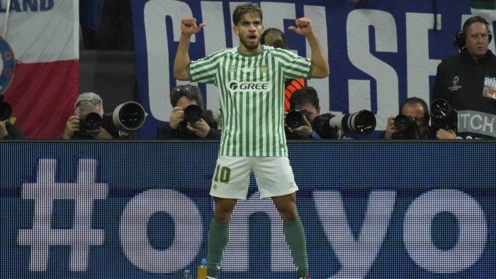 «Barselona» sobiq vingerini ortga qaytarmoqchi