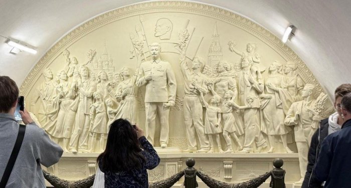 Rossiya Kommunistik partiyasi Stalin shaxsiga sig‘inishning yo‘q qilinishini qoraladi