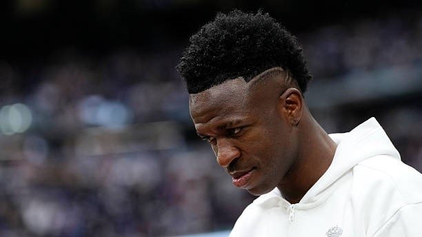 Винисиус ва "Реал" боши берк кўчадан чиқа олмади: музокаралар кечикмоқда