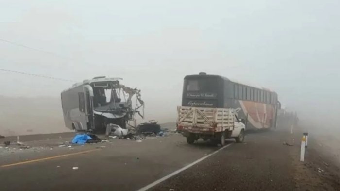 Peruda avtobuslar to‘qnashuvi oqibatida besh kishi halok bo‘ldi
