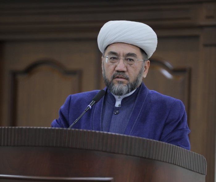 O‘zbekiston muftiysi Nuriddin Xoliqnazarov “Oliy Darajali Imom Buxoriy” ordeni bilan mukofotlandi