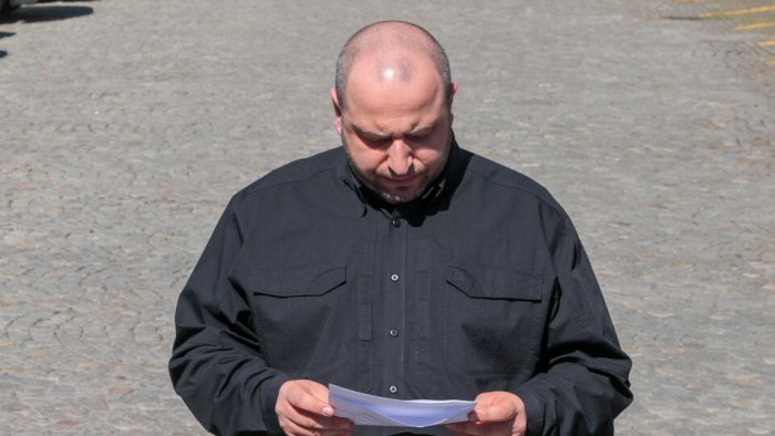 Umerov jinoiy javobgarlikka tortilishidan qo‘rqib, Ukrainani tark etganmi?