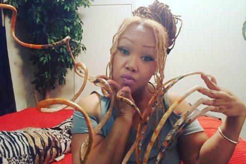 Winx porno onlayn tomosha qiling Er va xotin dostlarini jinsiy aloqa qilishga kondiradilar.