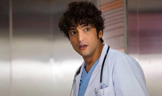 Taniqli turk aktyori — "g‘aroyib doktor" uylandi (FOTO) Taniqli turk aktyori — "g‘aroyib doktor" uylandi (FOTO)