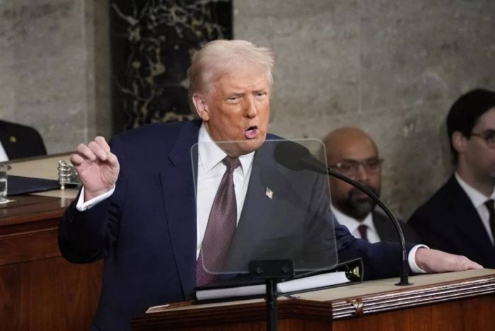 Трампнинг янги тарифлари ўз чўнтагига ҳам зиён келтирмоқда