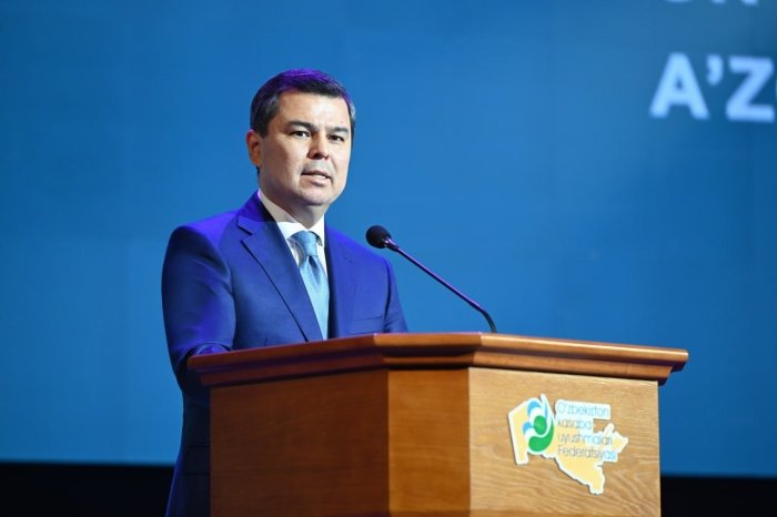 Шерзод Асадов Касаба уюшмалари кунига бағишланган тадбирда президент табригини ўқиб эшиттирди