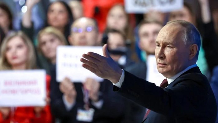 Кремлда ЕИнинг Украинага ёрдам пакети бўйича қарори масхара қилинди