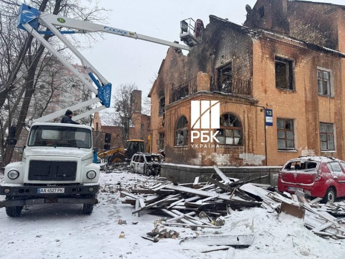 Россия ҳужуми оқибатида Киевда Қатар элчихонаси биносига зарар етди