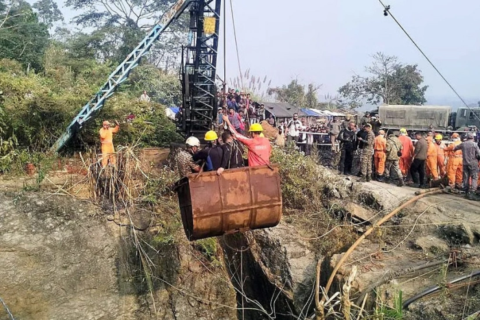 Ҳиндистондаги фожеада ҳалок бўлганлар сони 27 нафарга етди