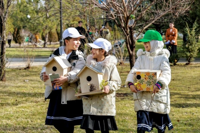 Қушларга ғамхўрлик қилишга қаратилган яхши анъана давом эттирилмоқда