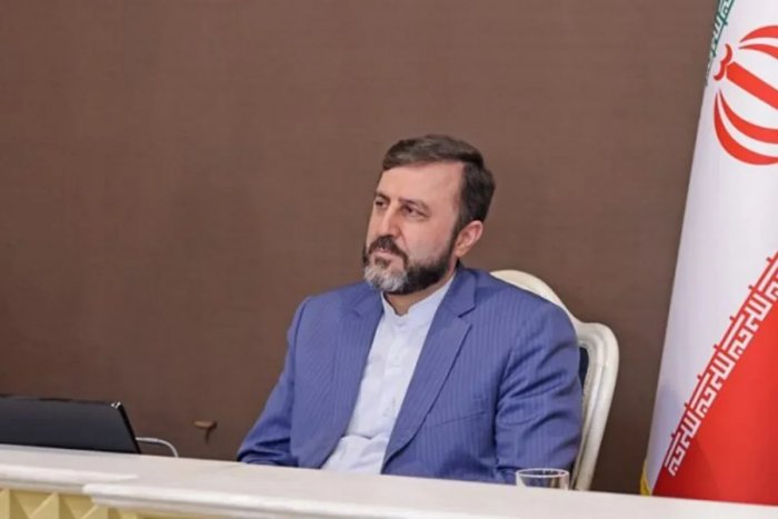 Ғарибободий: "Эронга қарши резолюция уруш жиноятларини яшири