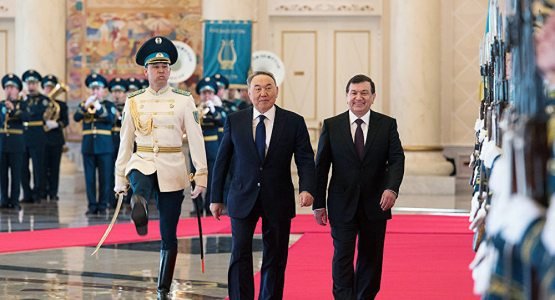 Shavkat Mirziyoyev Nursulton Nazarboyev bilan qo‘ng‘iroqlashdi
