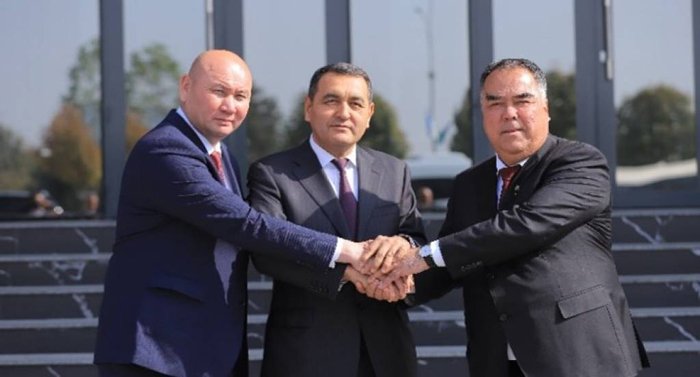 Фарғона водийси ҳокимлари Марказий Осиёда тинчликни қўллаб-қувватлаш флешмобини бошлади