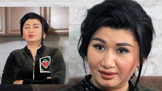 Stol chetida siltanib Mushukdagi Dick, qattiq zarba