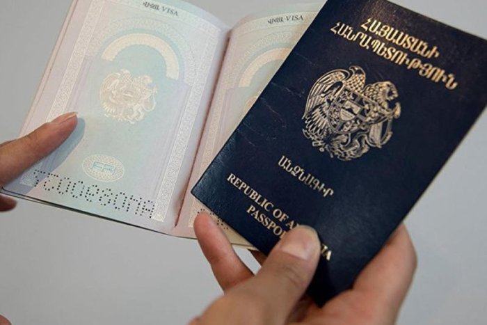 Эркаклар ва ўсмирлар оммавий равишда Арманистон фуқаролигидан воз кечмоқда