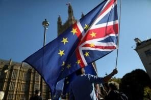 Brexit’ни бекор қилиш тўғрисидаги петицияни 900 мингга яқин британиялик имзолади