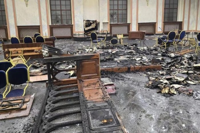 Украинадаги яҳудийларнинг машҳур ибодатхонаси ёқиб юборилди