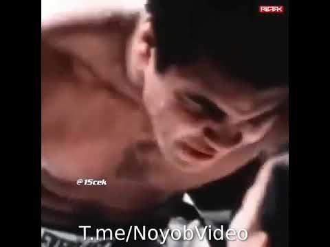 Respekt! Muhammad Ali nega yosh bolalardan "kaltak yegan?" (video)
