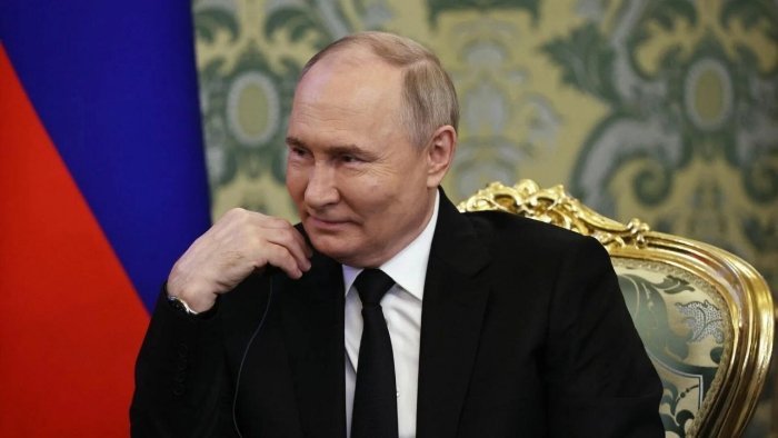 Путин Халқаро жиноий cуд ёки махсус трибуналлар қарорларини бажариш мажбуриятини бекор қилувчи ҳужжатни имзолади