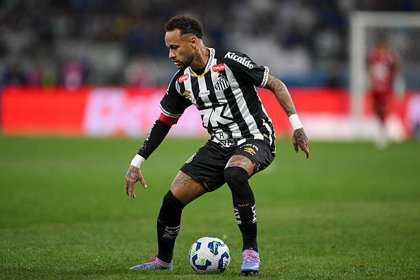 Неймарнинг спиртли ичимликлар билан муаммолари бор