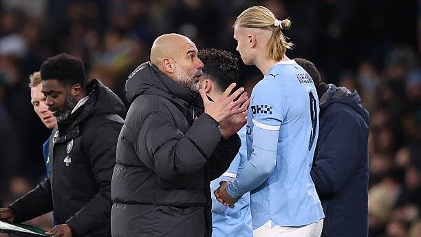 Англияда ким энг кўп маош олади? Футболчилар ва мураббийлар рўйхати