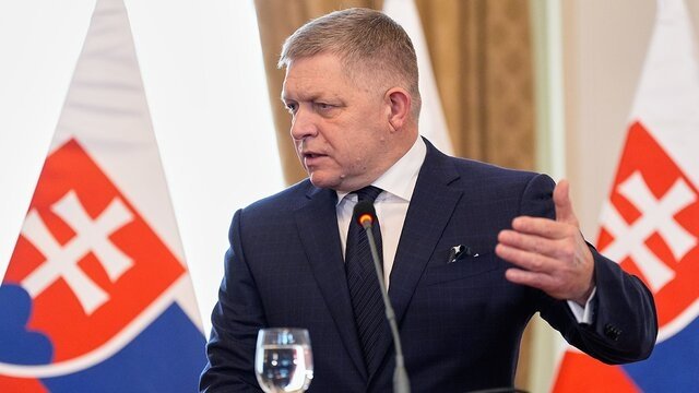 Роберт Фицо Украинага электр энергияси етказиб беришни тўхтатмоқчи