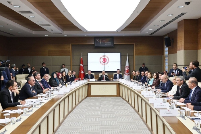 Turkiya parlamenti Shvesiyaning NATOga arizasini ko‘rib chiqishni keyinga qoldirdi