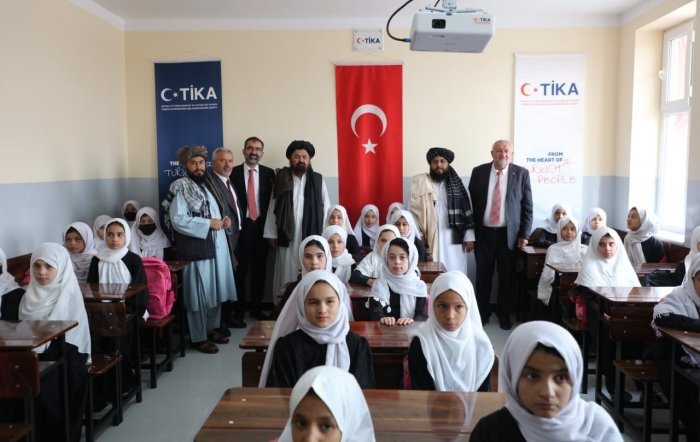  Turkiya Afg‘onistonlik bolalarni qo‘llab-quvvatladi