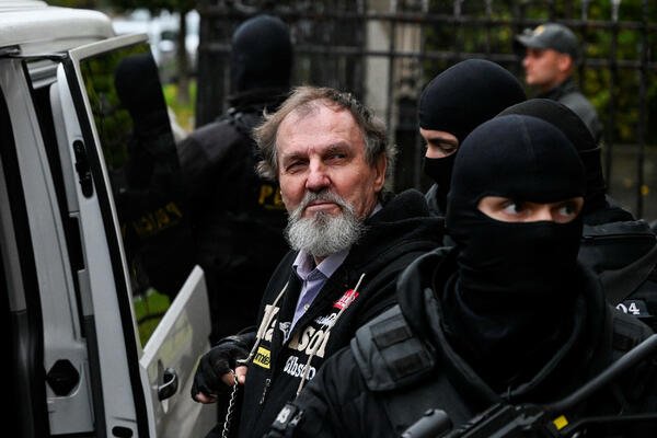 Роберт Фицога ҳужум қилган шахс 21 йилга қамалди