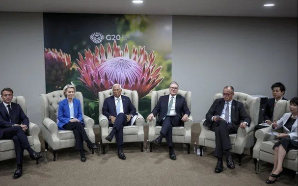 Европа Иттифоқи Трампнинг Украина тинчлик режасидаги тўртта бандни ўзгартирмоқчи