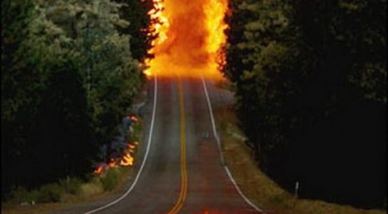 Stol ostida siqiladi Oltoy olkasining Shipunovo shahrida jinsiy aloqa