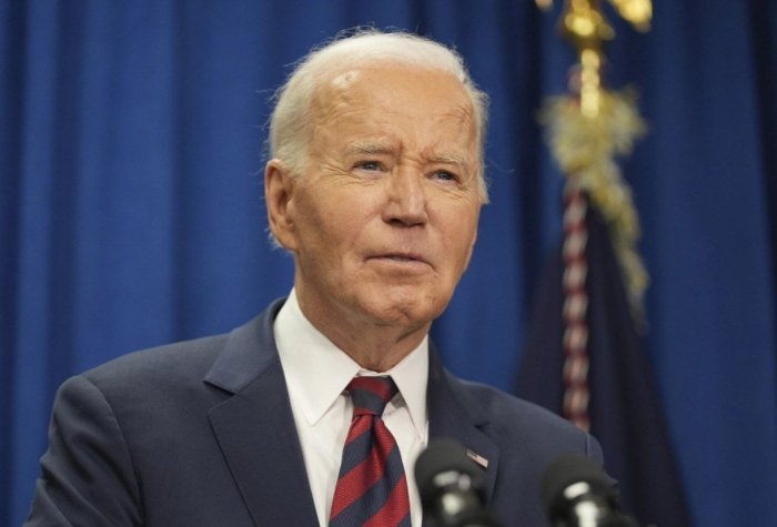 Байден йилига қанча нафақа олади?