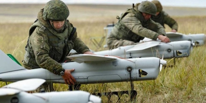 Ukrainaga jangovar dronlarni 1 dollar narxda taklif qilishmoqda, ammo yetkazib berish uchun 10 million dollar to‘lanishi kerak bo‘ladi