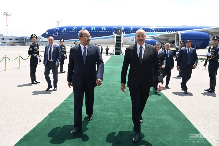 Озарбайжон президенти Илҳом Алиев Тошкентга келди