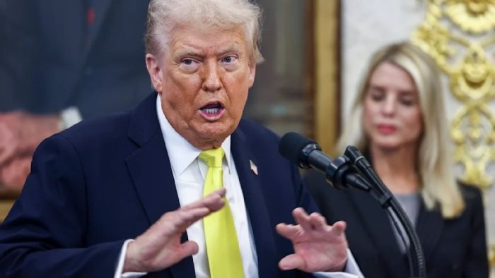 Трамп: агар ҲАМАС гаровга олинганларнинг жасадларини қайтармаса, уруш ҳаракатлари қайта бошланиши мумкин