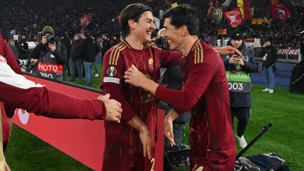 Элдор Шомуродов – «Рома»да ойнинг энг яхши футболчиси бўлиш учун даъвогар