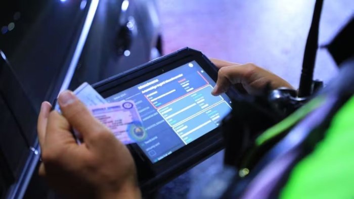 O‘zbekistonda qoidabuzar haydovchilarni haydovchilik guvohnomasidan mahrum qilish taklif etildi